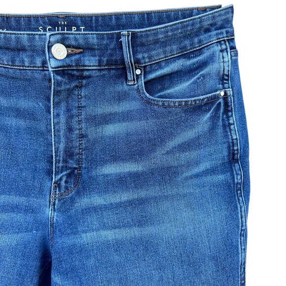 White House Black Market The Sculpt Straight Crop Distressed High Rise Jeans Siz - Picture 5 of 14